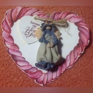 1998 ENESCO Cathy Koziol "Sisters Are Heaven Sent" Angel PIN/BROOCH